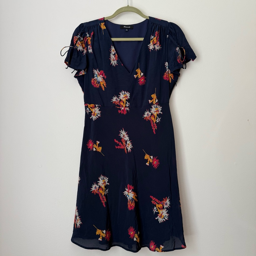 Madewell Silk Poppy Dress in Cactus Flower Navy Floral Fit and Flare Mini - Picture 3 of 16
